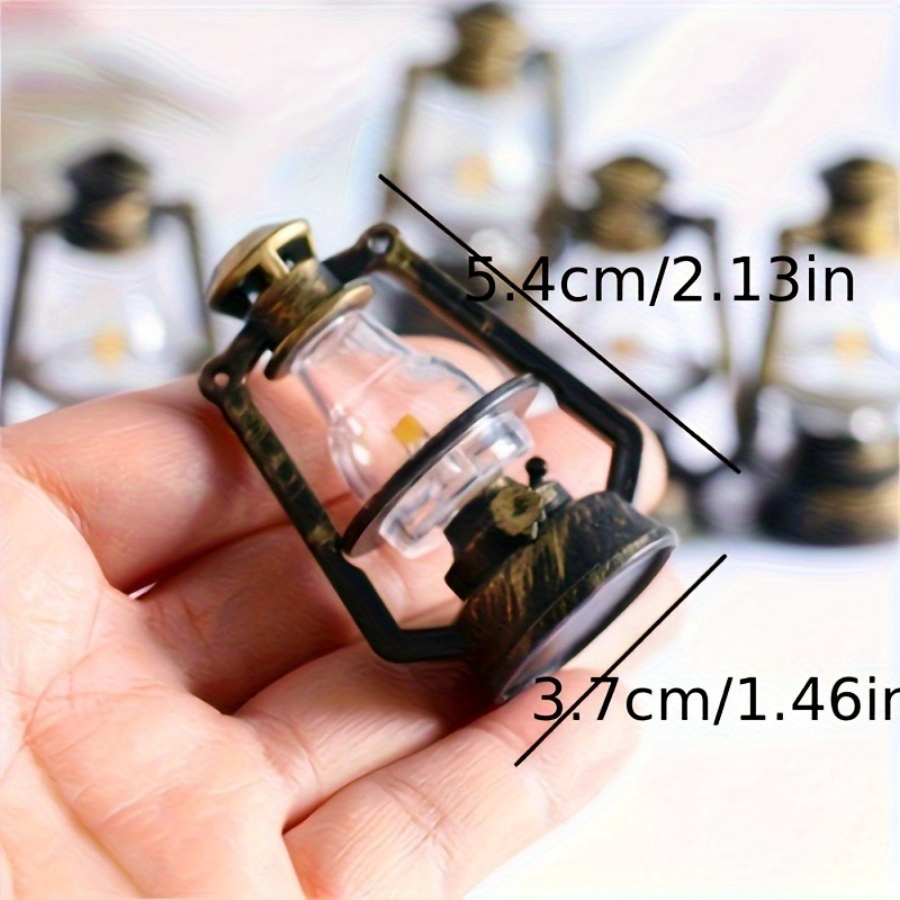 Vintage Mini Oil Lamp Dollhous - Kids Outdoor Cubby House 评论和价格